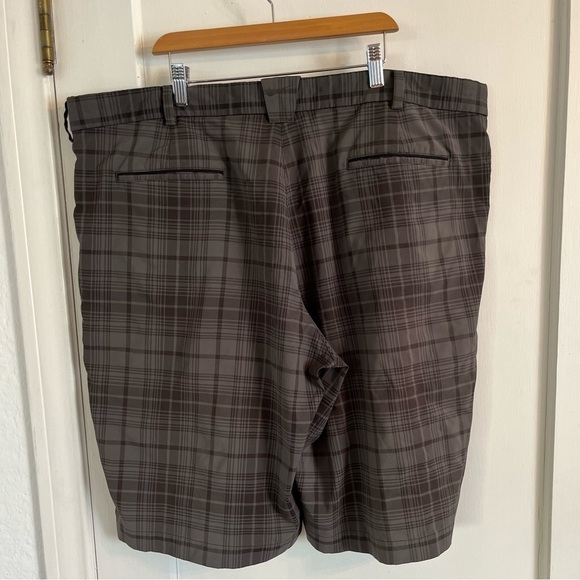 nike Golf Tour Performance Dri-Fit Men’s Gray Plaid Chino Shorts Sz 42 Stretch - Picture 4 of 8